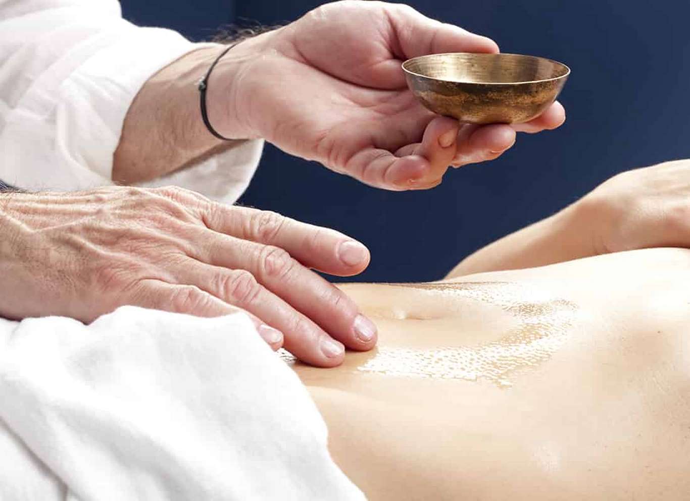 massage_du_ventre_nabhi_chikitsa Massages ayurvédiques Montech